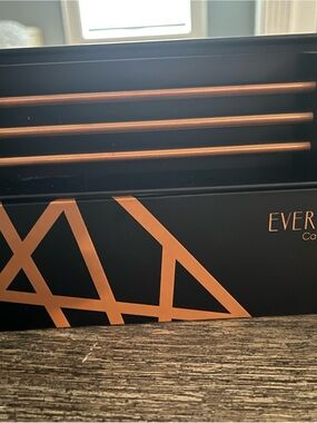 NEW Everlasting Candle Co. Copper Candlesticks Set of 3 (Open Box)